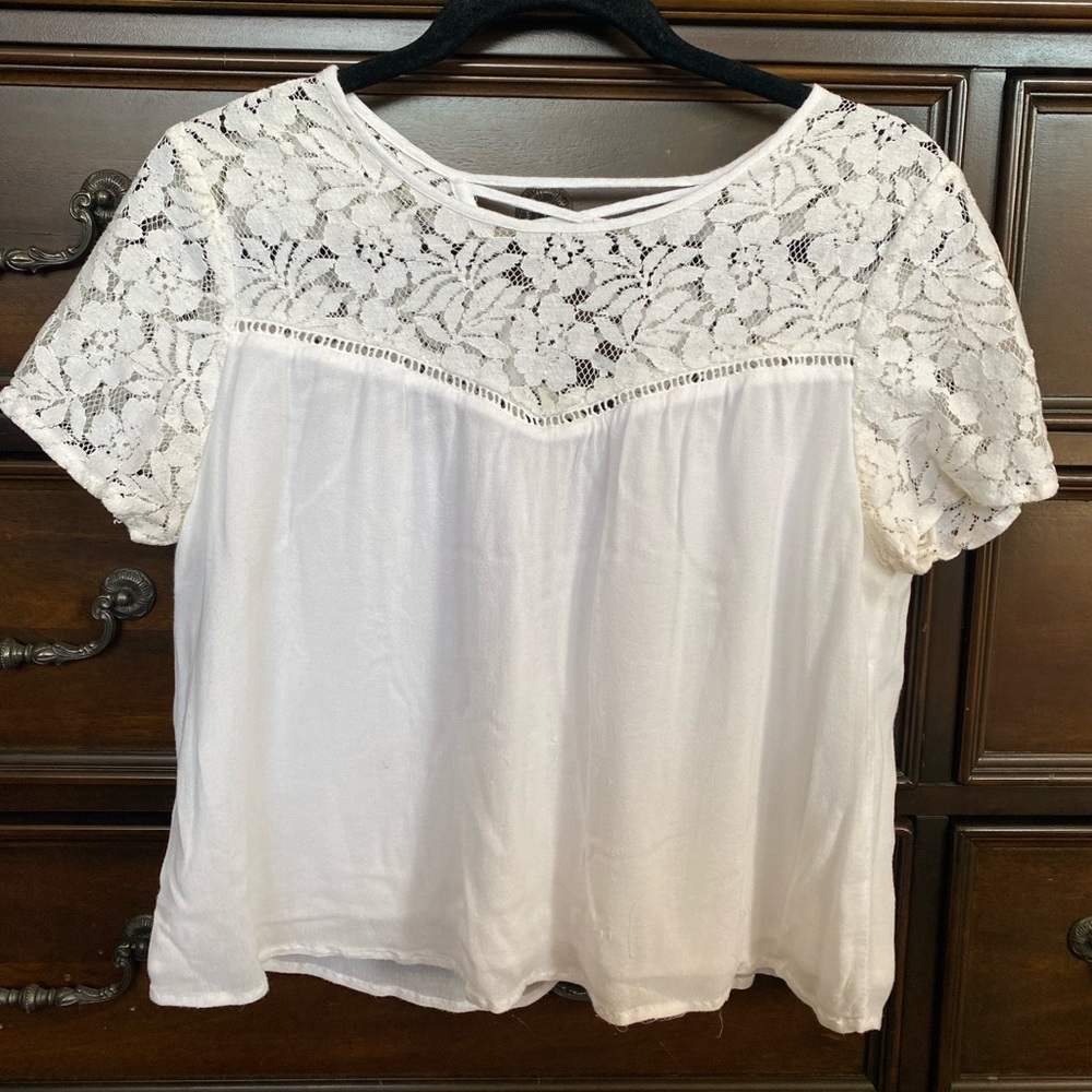 Forever 21, Size Large, White Lace and Linen Blouse